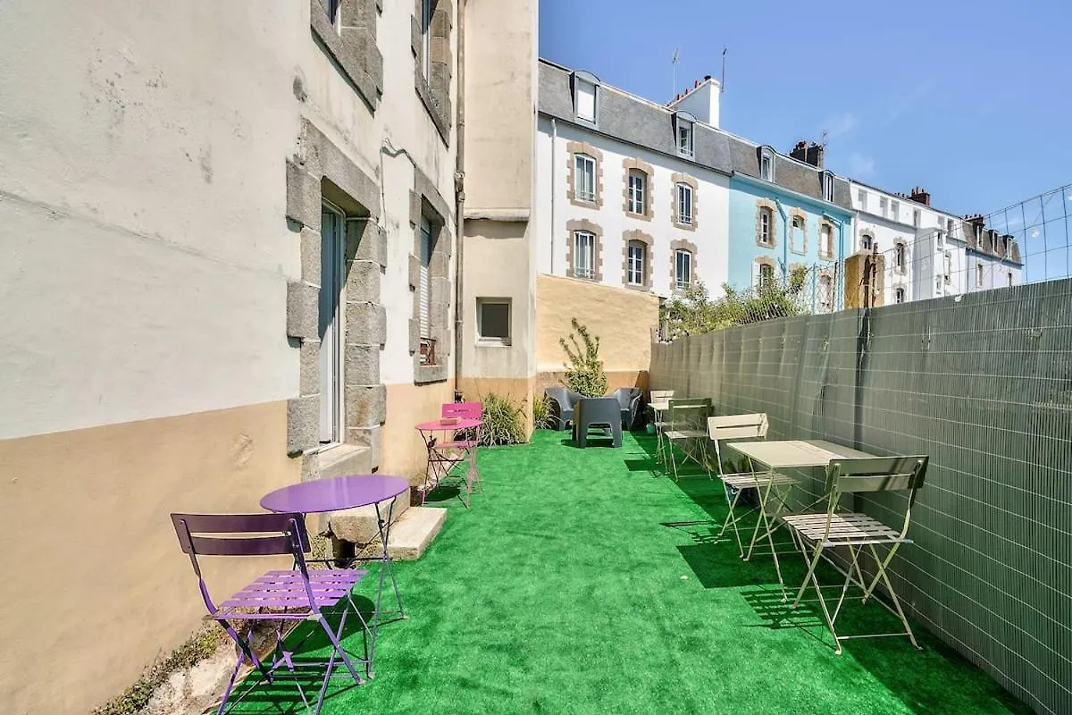 Lumineux Appartement Proche De La Gare Lorient 0*,  Francia